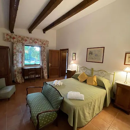 Alloggio per agriturismo Castello Santa Cristina Grotte di Castro